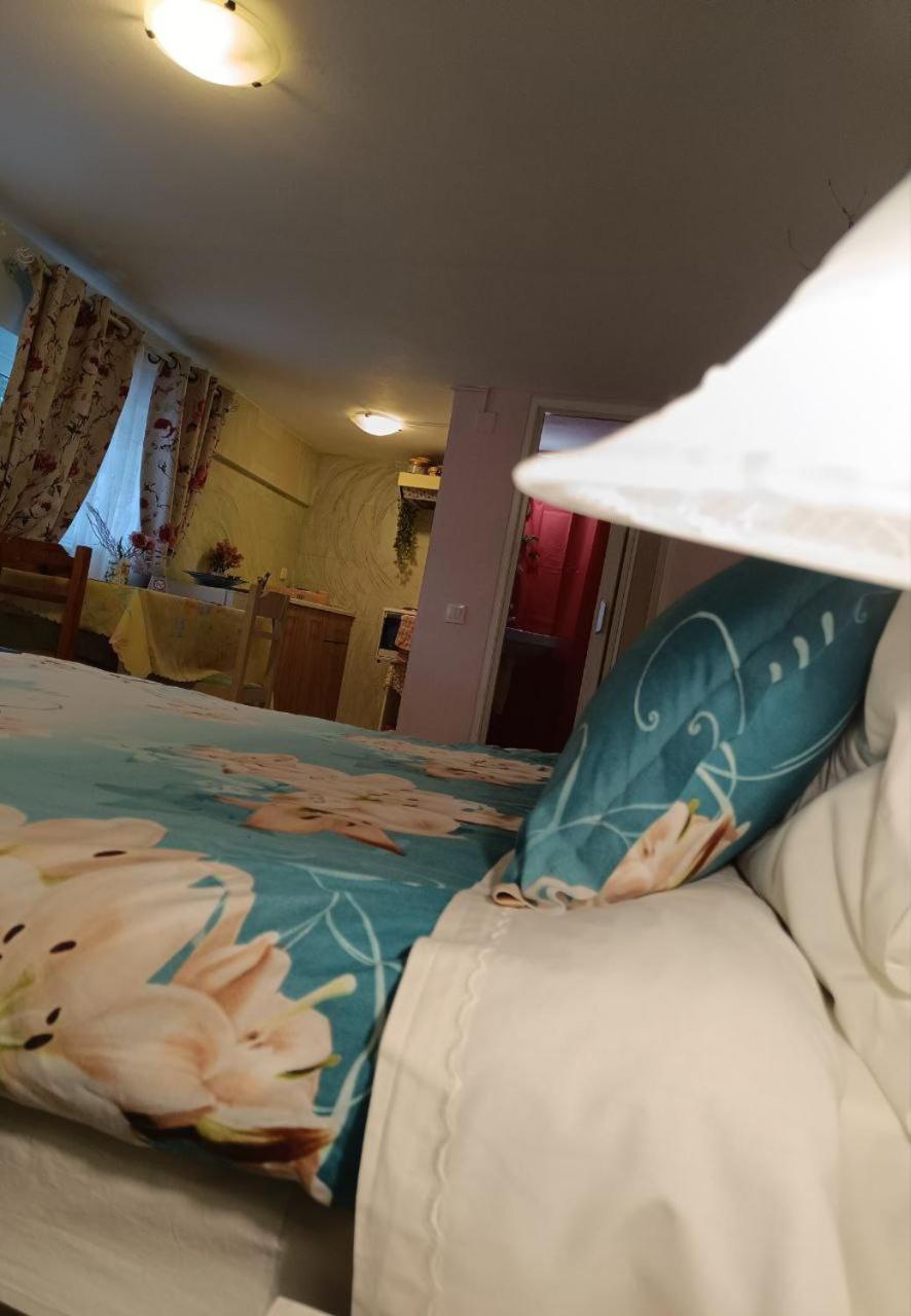 Maria Guesthouse Aliveri Room photo